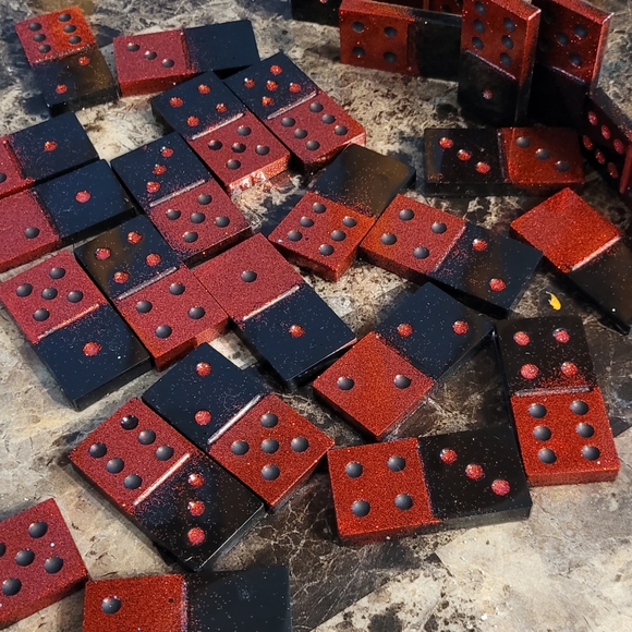 Domino sets - Picture 4 of 5